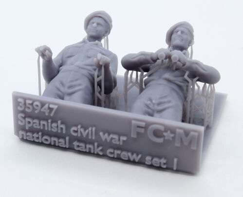 35947 Spanish civil war national tank crew, set 1, 1/35 scale.