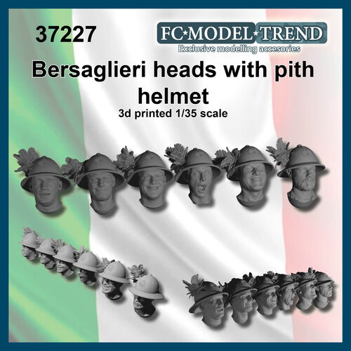 37227 Bersaglieri heads with pith helmet WWII, 1/35 scale.