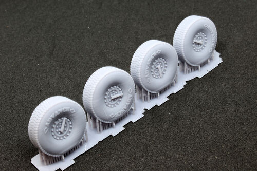 35902 Dongfeng weighted wheels, 1/35 scale.