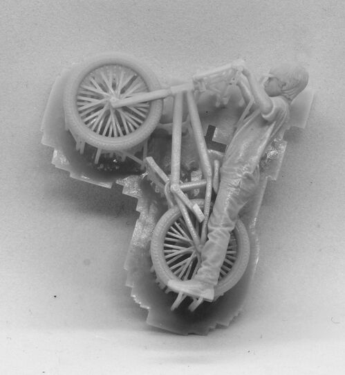 35900 Kid with bike, 1/35 scale.