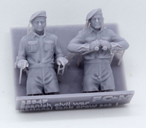 35947 Spanish civil war national tank crew, set 1, 1/35 scale.