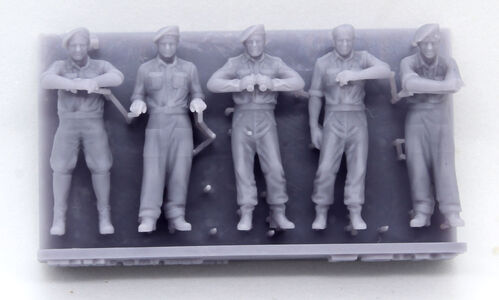 72434 Spanish civil war nationalist tanc crew. 1/72 scale.