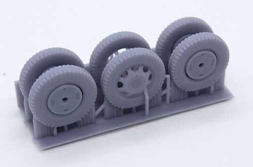 48458 Opel Blitz weighted wheels, 1/48 scale.