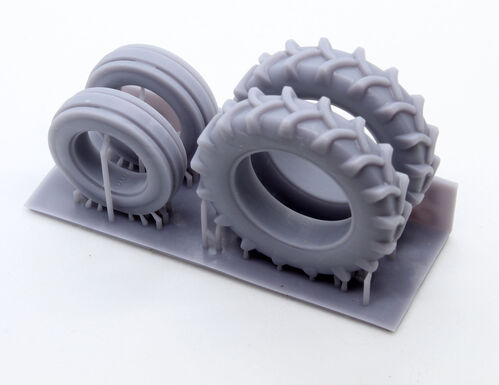 35927 Case Vai, weighted wheels, 1/35 scale.