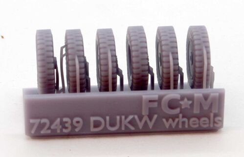 72439 DUKW weighted wheels, 1/72 scale.