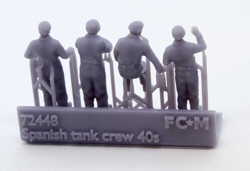 72448 Spanish tank crew 40s, 1/72 scale.