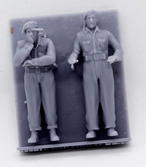 35971 Spanish tank crew, 40s, set 2. 1/35 scale.