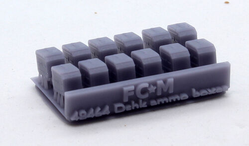 48464 Soviet heavy MG Dshk ammo containers, 1/48 scale.