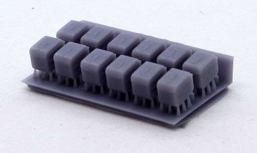 48464 Soviet heavy MG Dshk ammo containers, 1/48 scale.
