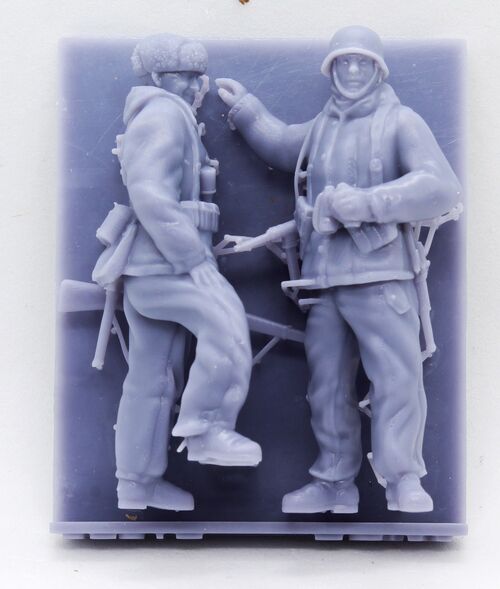 37017 Soldados alemanes en uniforme de invierno, set 1. Escala 1/35.