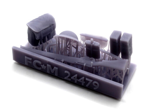 24479 British soldier gear WWII, 1/24 scale.