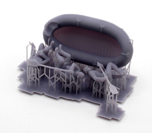 72671 German rubber boat & crew, 1/72 scale.