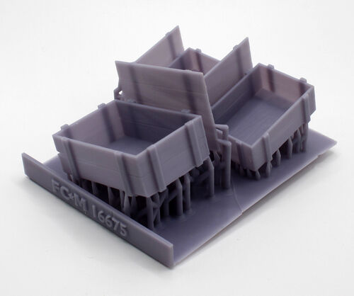 16675 Wood boxes, 1/16 scale.