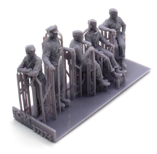 37374 Panzer IV crew, 1/35 scale.