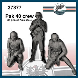 37377 Pak 40 crew, 1/35 scale.