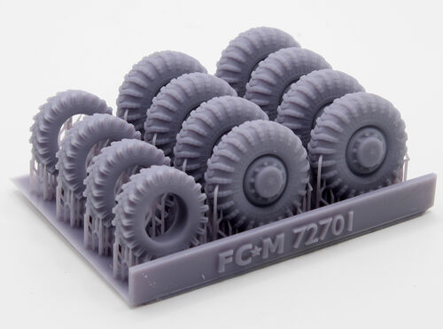 72701 MAZ 537G & CHMZAP 5247G trailer wheels, 1/72 scale.