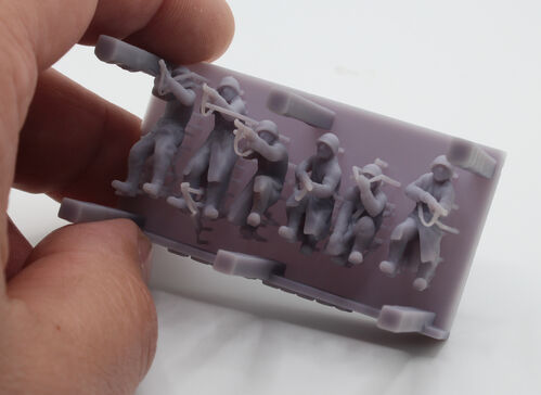 72706 Soviet soldiers WWII, 1/72 scale.