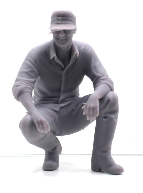 16748 Panzer crew at rest, 1/16 scale.