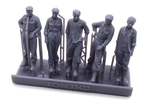 37432 Panzer IV crew "photoshoot" escala 1/35.